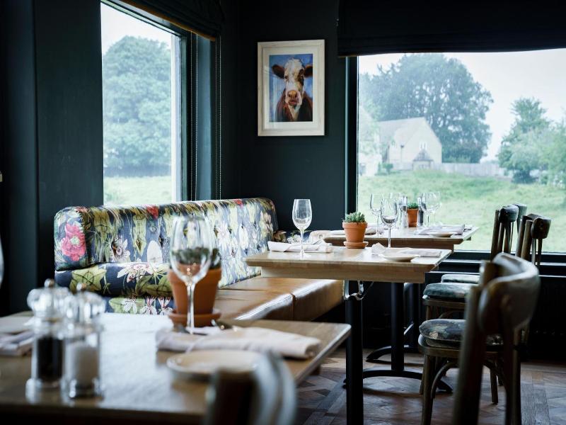 The Bear of Rodborough Hotel image
