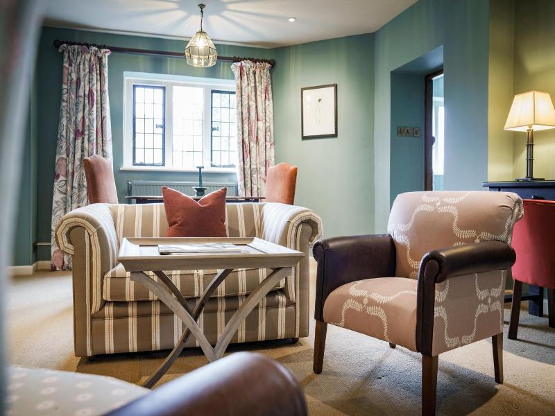 The Bear of Rodborough Hotel image