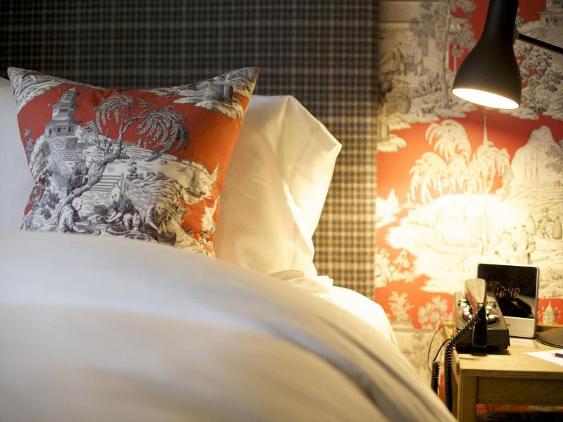 The Bear of Rodborough Hotel image