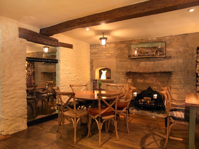 The Bear of Rodborough Hotel image