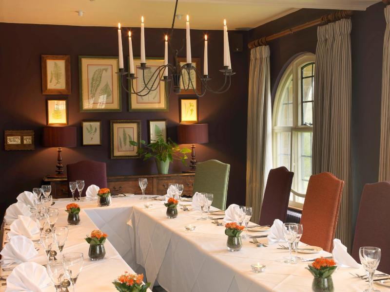 The Bear of Rodborough Hotel image