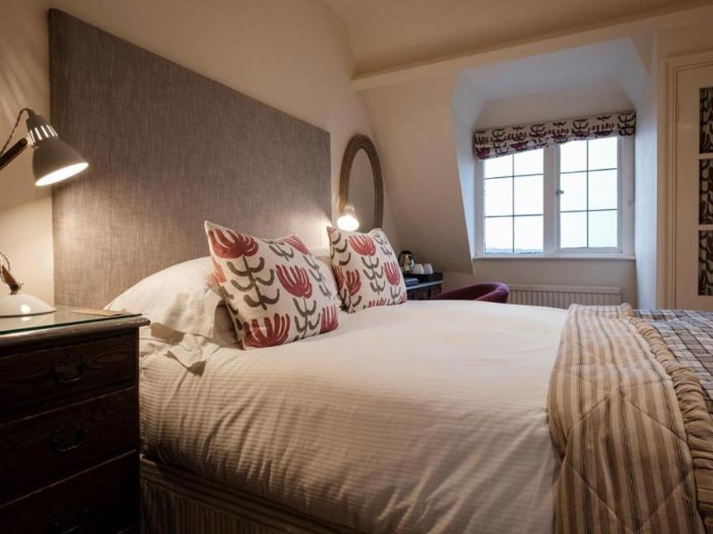 The Bear of Rodborough Hotel image