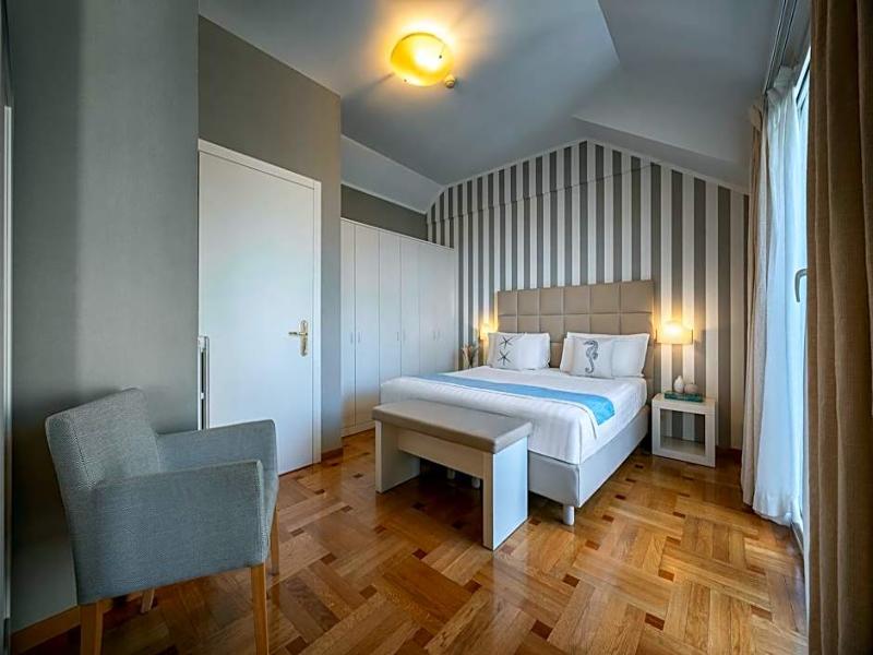 Hotel Metropole image