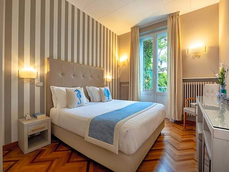 Hotel Metropole image