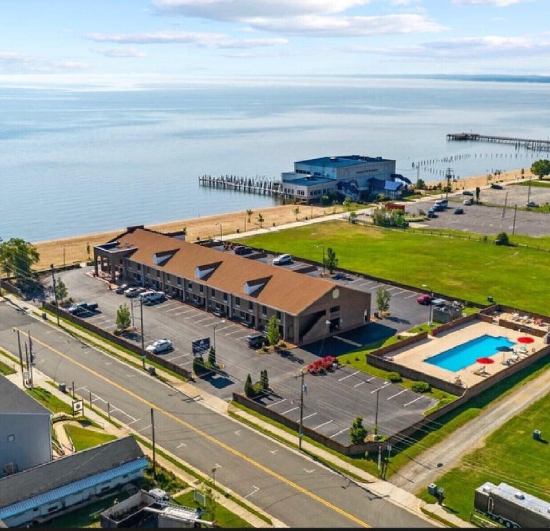 River Edge Inn image
