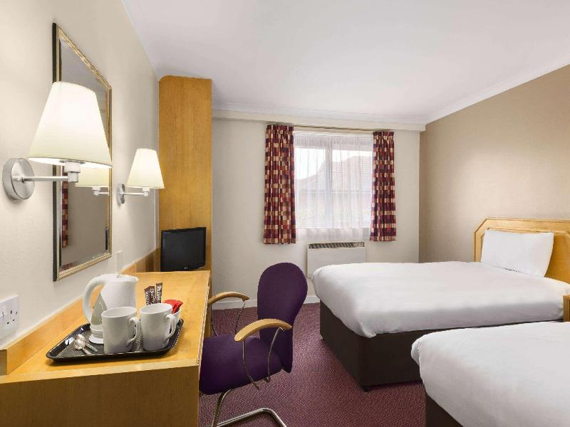 Days Inn By Wyndham Hamilton image