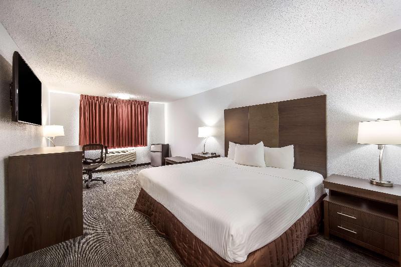 Red Lion Inn & Suites Grants Pass image