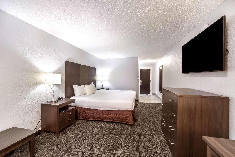 Red Lion Inn & Suites Grants Pass image