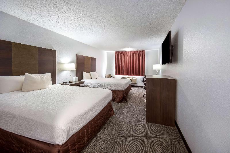 Red Lion Inn & Suites Grants Pass image