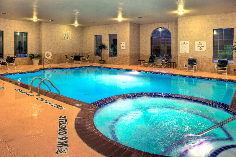 Holiday Inn Express Hotel & Suites Granbury image