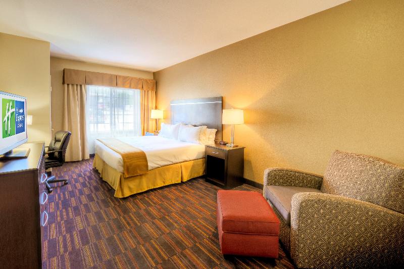 Holiday Inn Express Hotel & Suites Granbury image