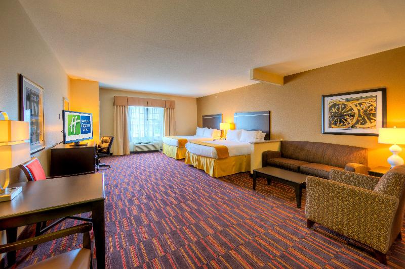 Holiday Inn Express Hotel & Suites Granbury image