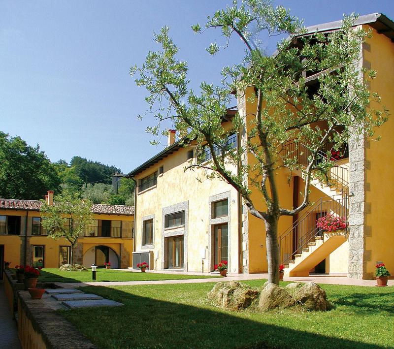 Terre Gialle image