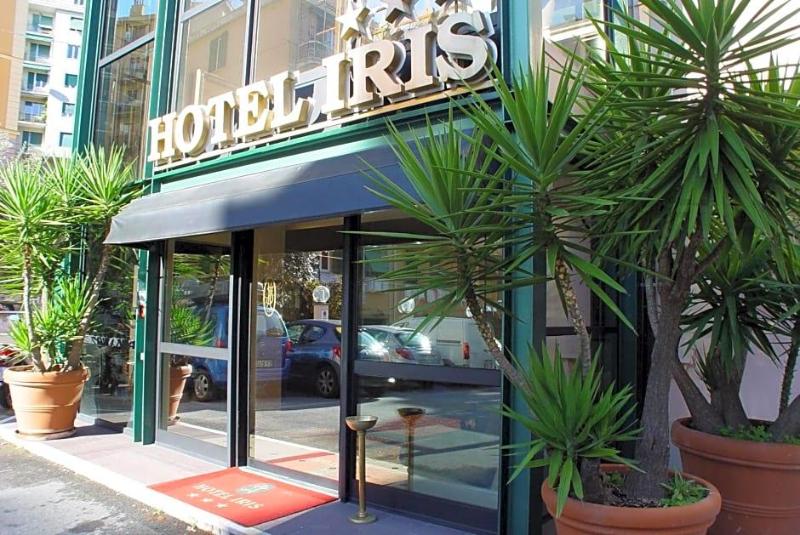 Hotel Iris image