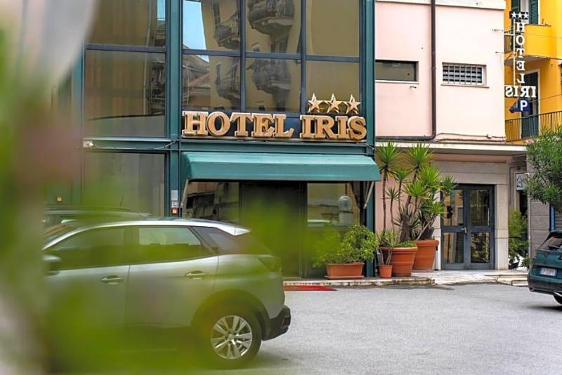 Hotel Iris image