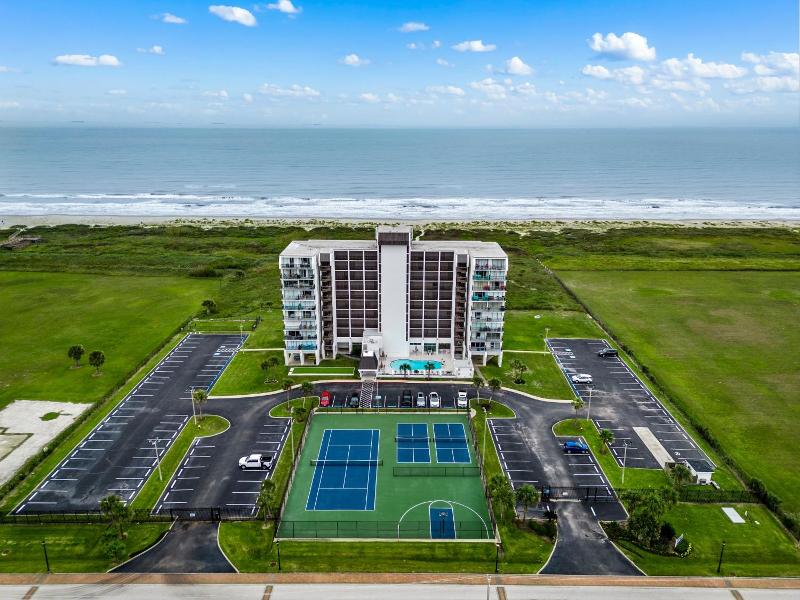 Islander East Condominiums image