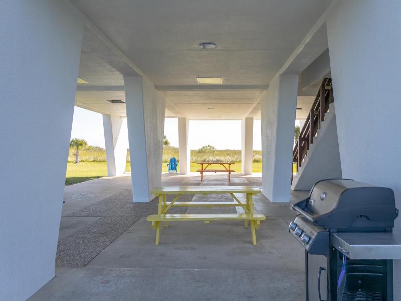 Islander East Condominiums image