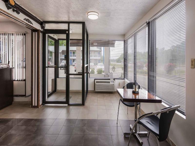 Motel 6 Attalla, AL GA — view
