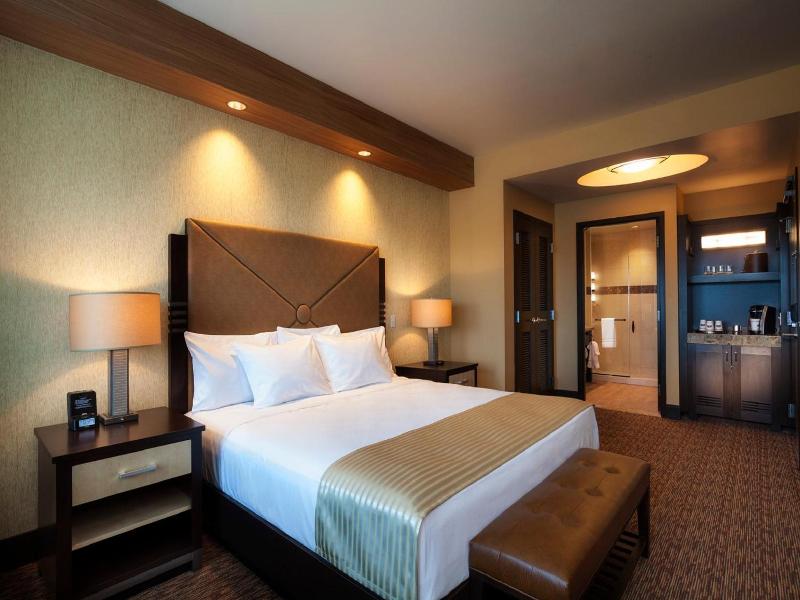 Twin Arrows Navajo Casino Resort image