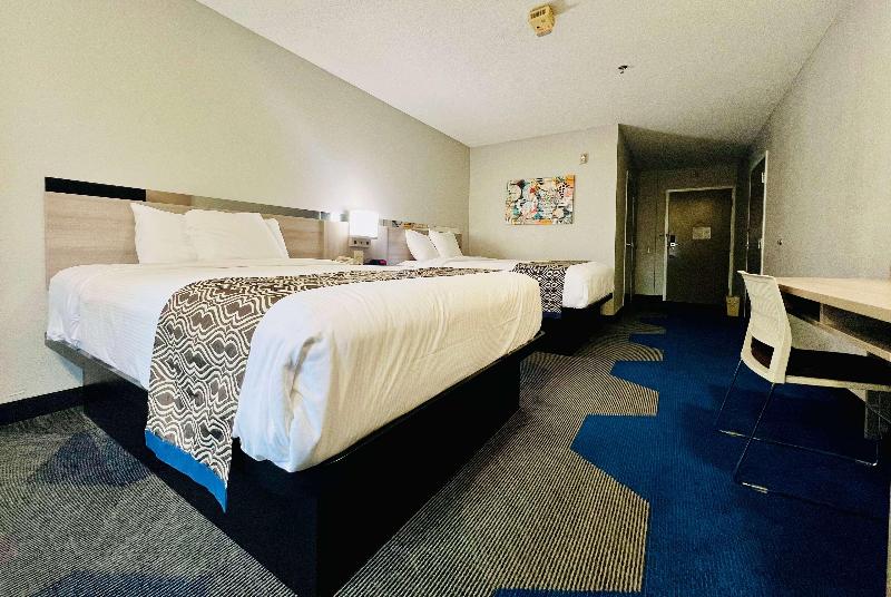 Microtel Inn & Suites By Wyndham Georgetown image
