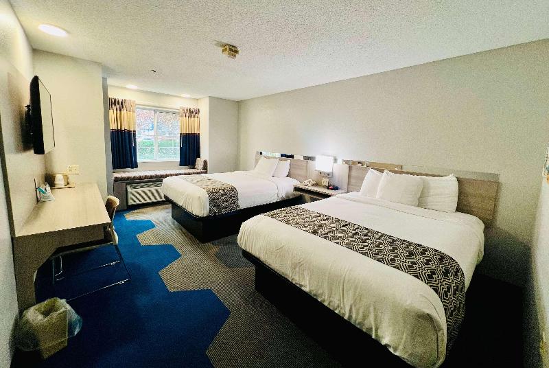 Microtel Inn & Suites By Wyndham Georgetown image