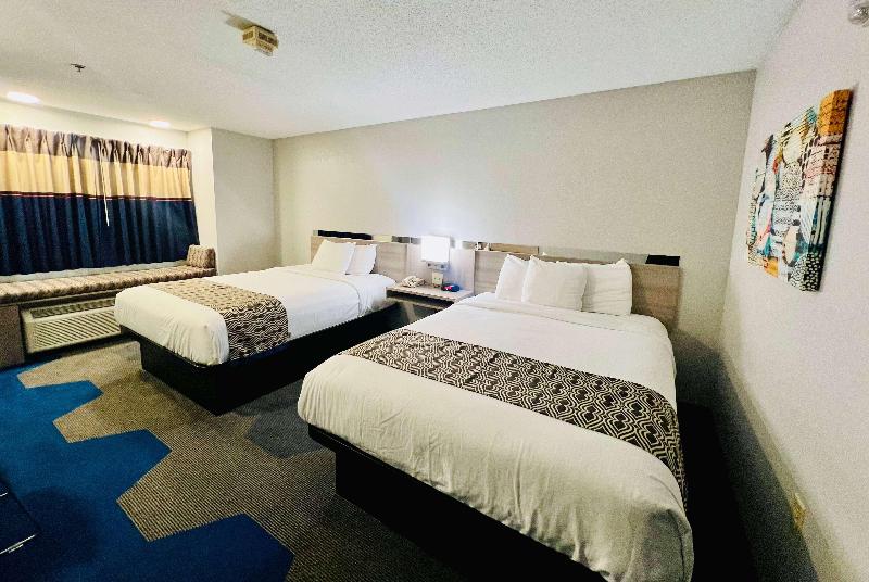 Microtel Inn & Suites By Wyndham Georgetown image