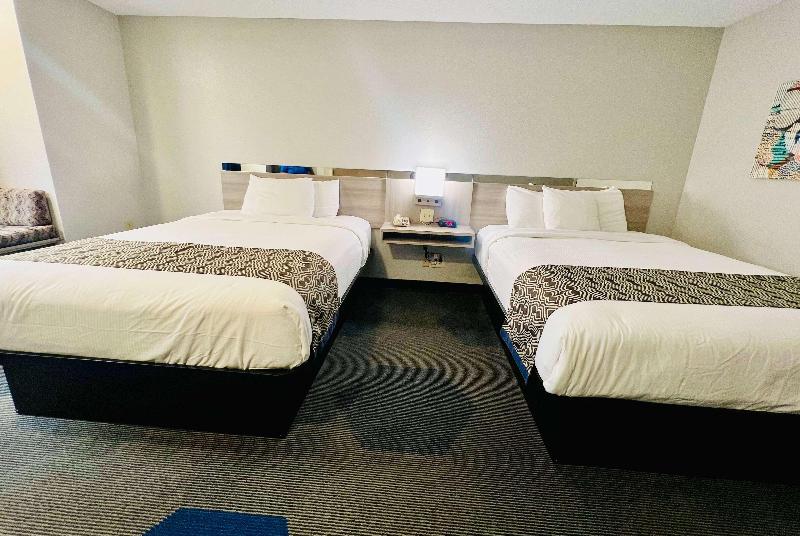 Microtel Inn & Suites By Wyndham Georgetown image