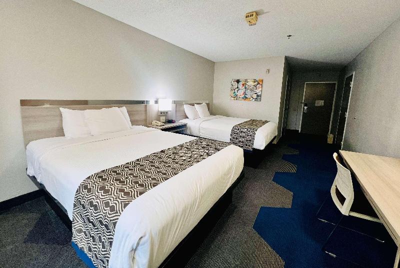 Microtel Inn & Suites By Wyndham Georgetown image