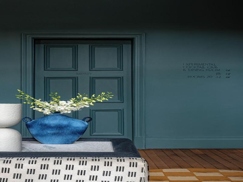Cowley Manor image