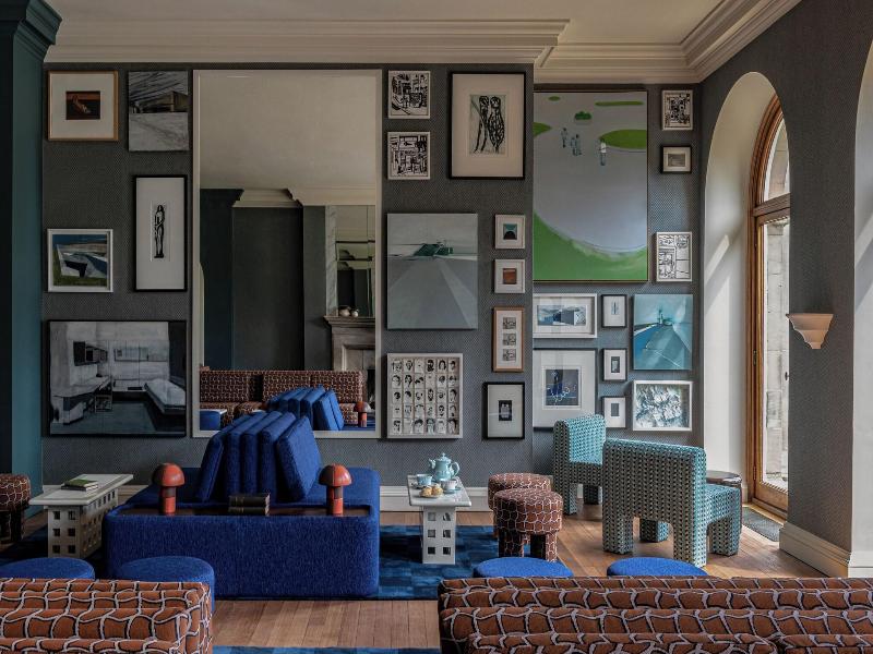 Cowley Manor image