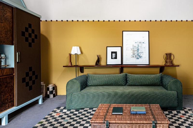 Cowley Manor image