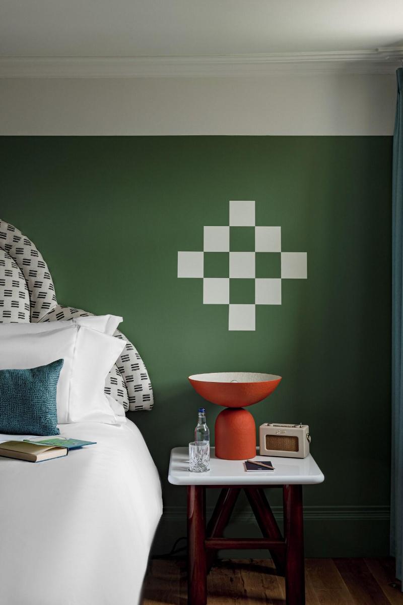 Cowley Manor image
