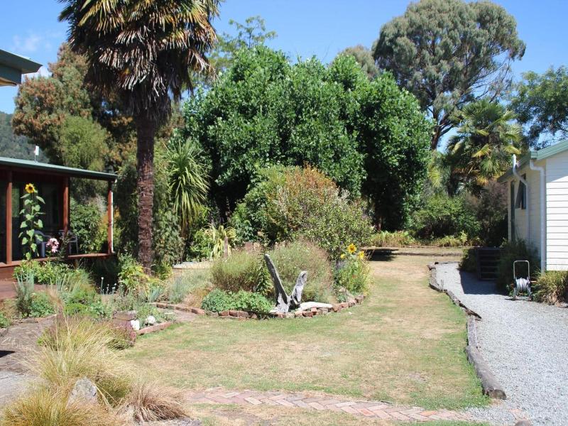 RiverSong Cottages