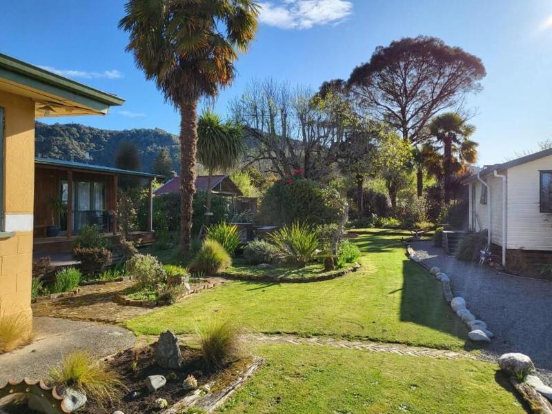 RiverSong Cottages