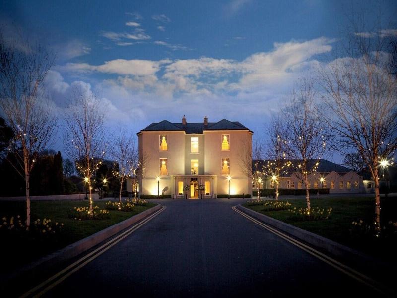 County Arms, Birr
