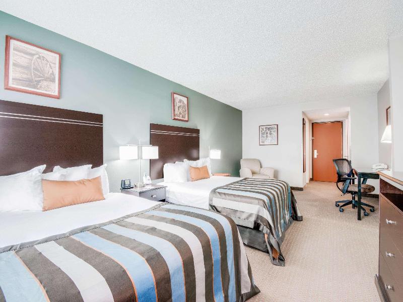Wingate By Wyndham Gillette image
