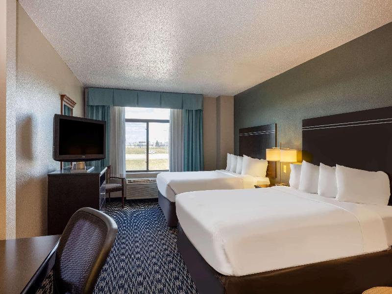Wingate By Wyndham Gillette image