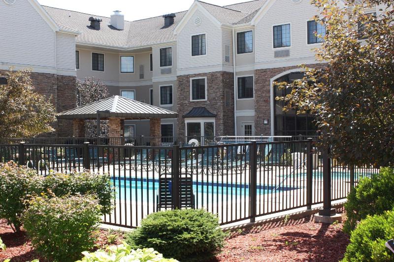 Hotel Staybridge Suites Grand Rapids-Kentwood