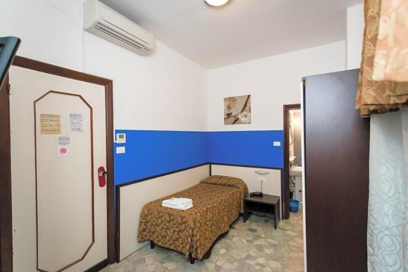 Mini Hotel image