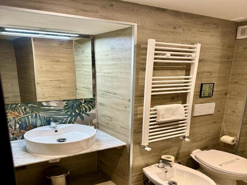 Mini Hotel image