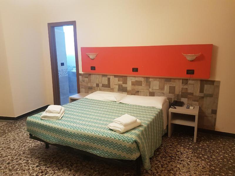 Le Tre Stazioni image