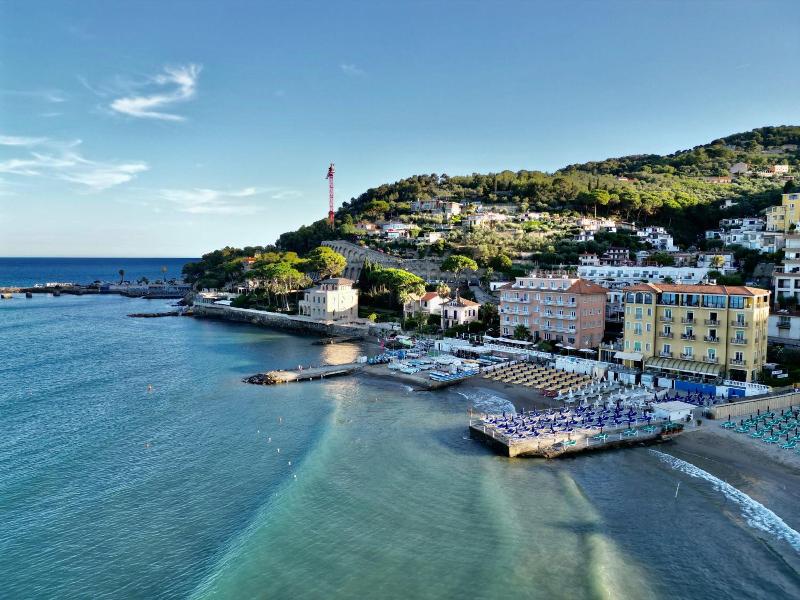 Land-gut-Hotel Golfo e Palme image