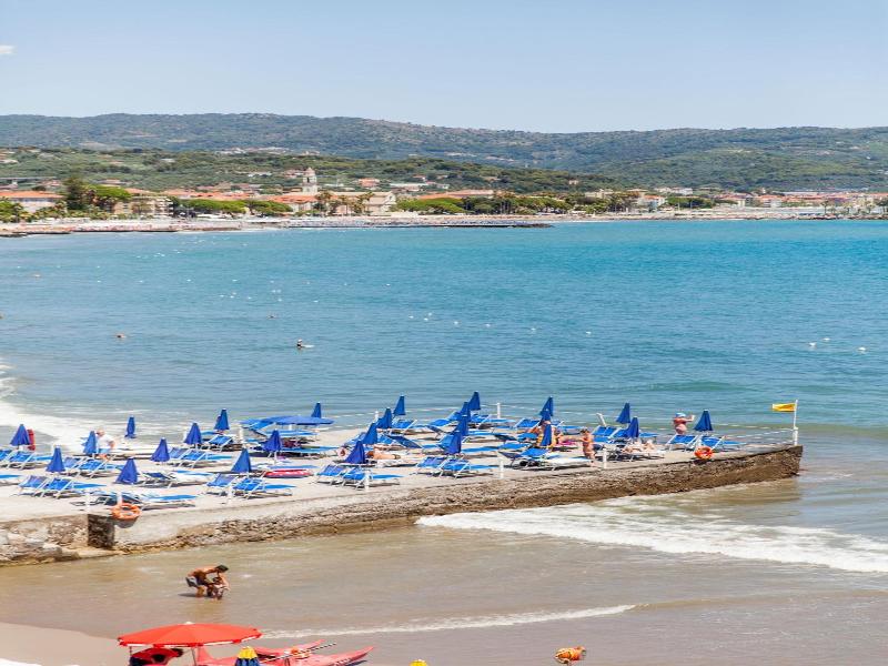 Land-gut-Hotel Golfo e Palme image
