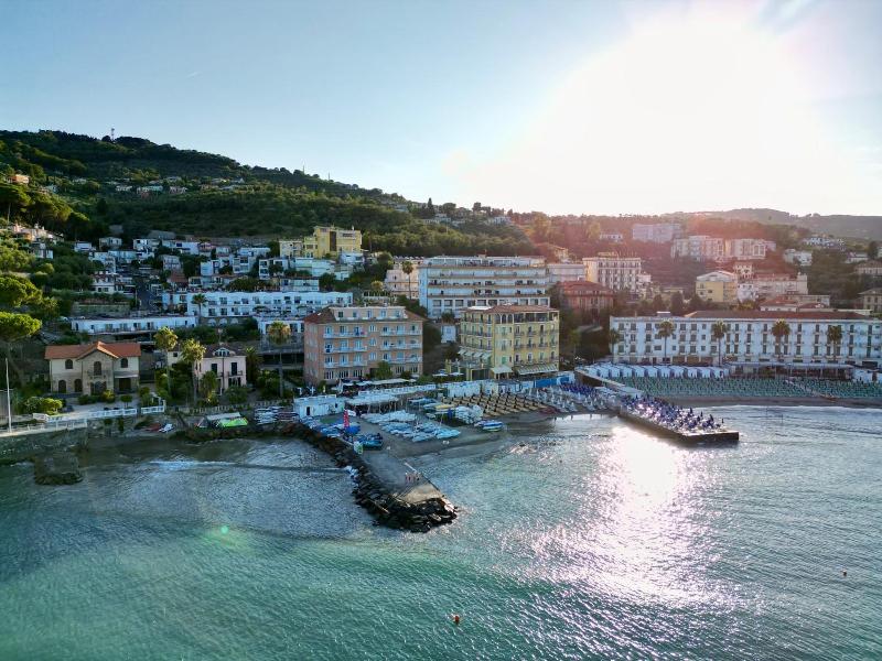 Land-gut-Hotel Golfo e Palme image