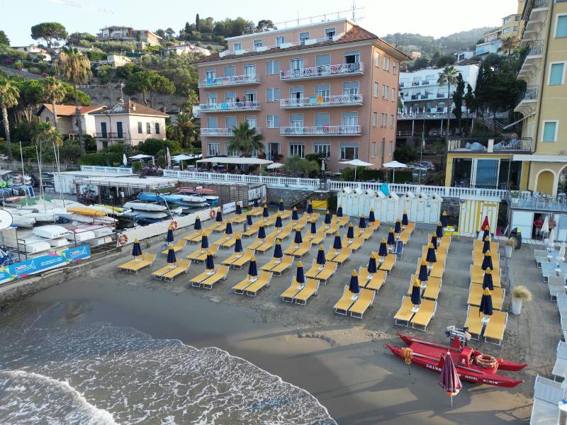 Land-gut-Hotel Golfo e Palme image