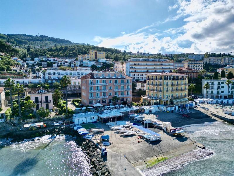 Land-gut-Hotel Golfo e Palme image