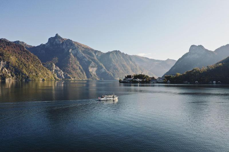 Traunsee image