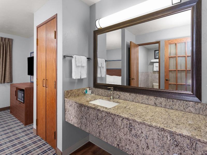 SUITE LUXURY