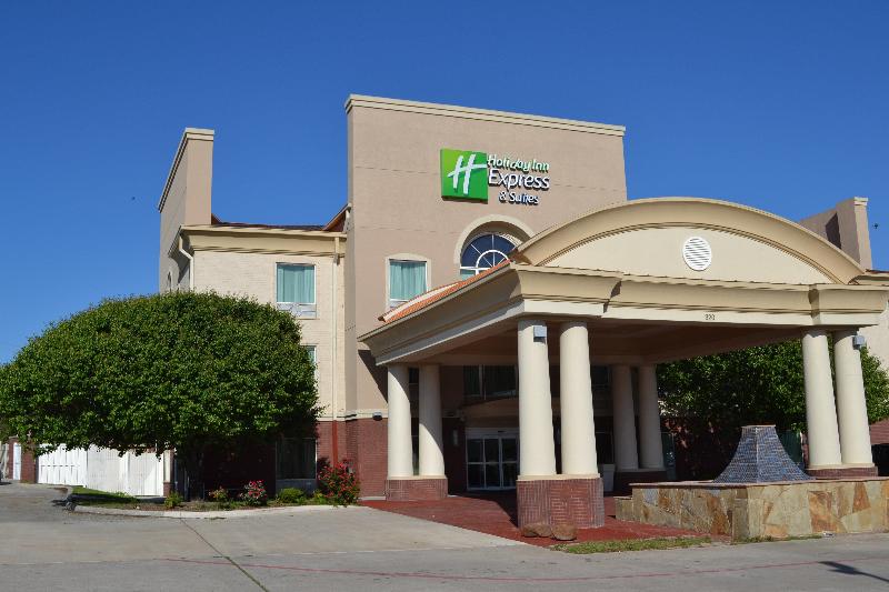 Holiday Inn Express & Suites Gainesville image