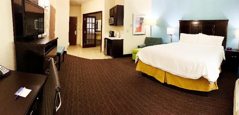 Holiday Inn Express & Suites Gainesville photo 13